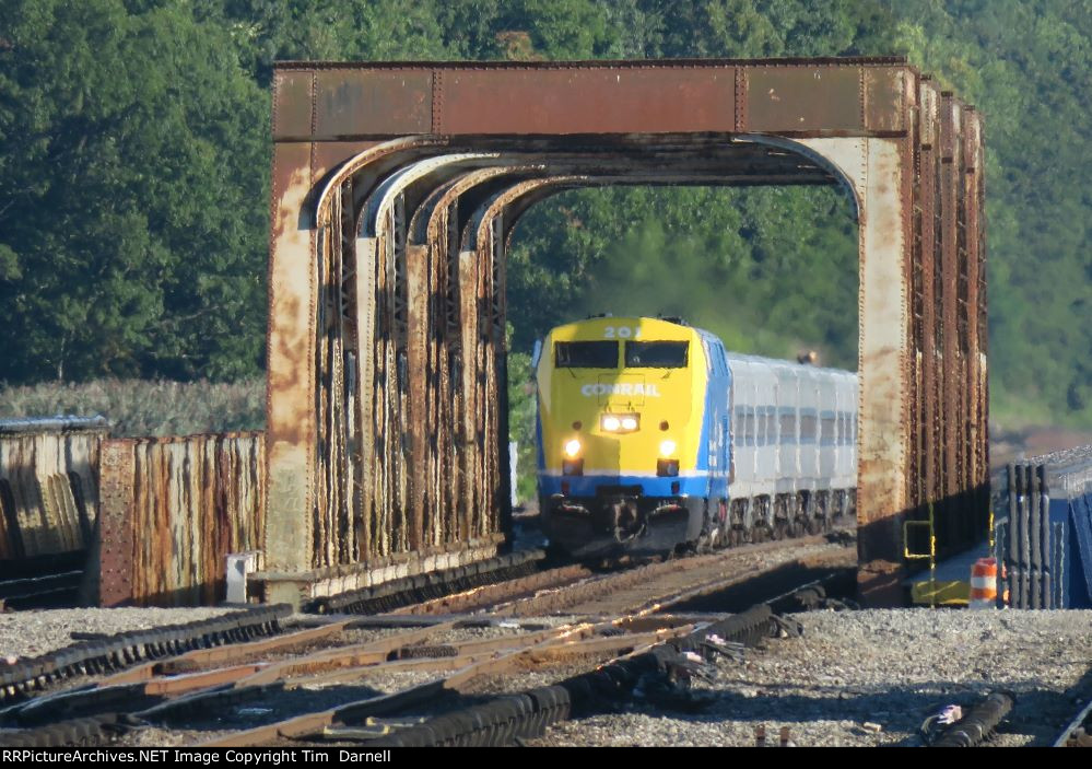 MNCR 201 on train 847